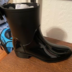 BRAND NEW Kate Spade black rain boots.